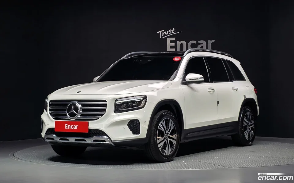 Mercedes-Benz GLB-Class 2024