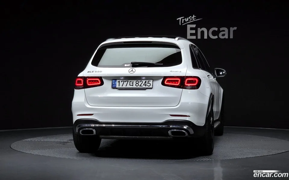 Mercedes-Benz GLC-Class GLC300 4MATIC 2022 — thumbnail 4