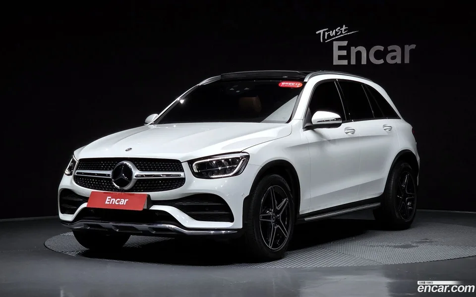 Mercedes-Benz GLC-Class GLC300 4MATIC 2022 — photo 1, buy with delivery to Moscow
