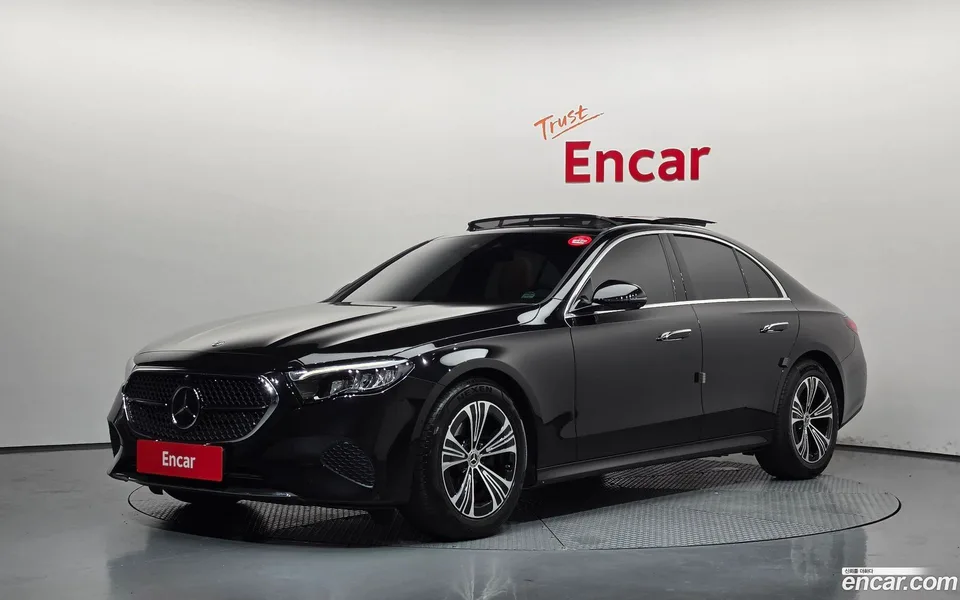 Mercedes-Benz E-Class E200 2024 — photo 1, buy with delivery to Moscow