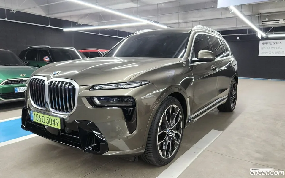 BMW X7 xDrive 40i M 6 2026 — photo 1, buy with delivery to Moscow