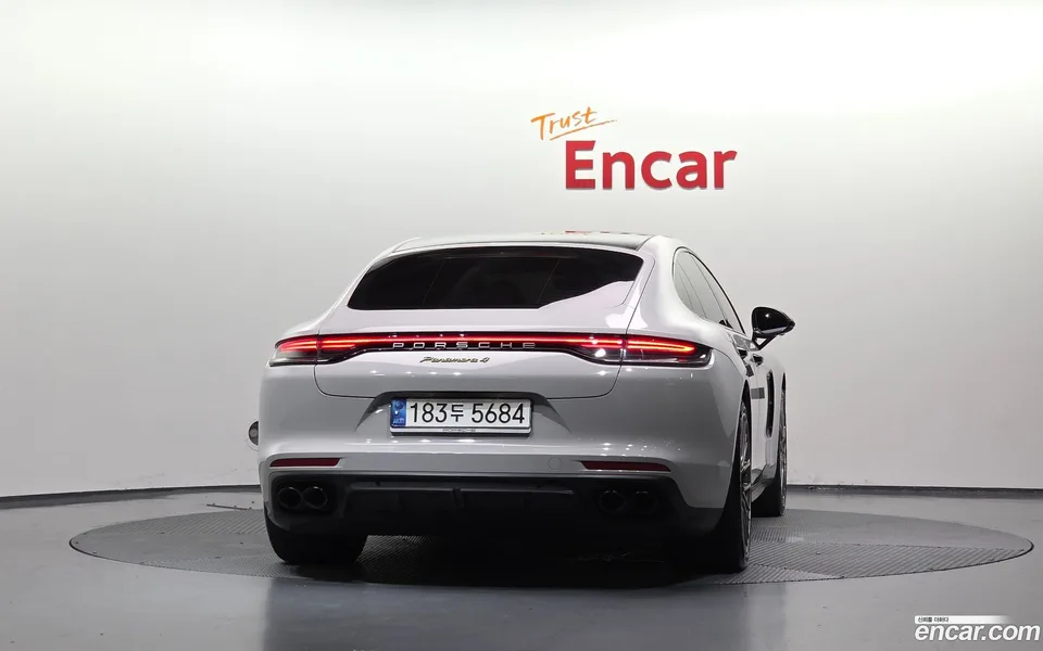 Porsche Panamera (971) 2.9 AWD E- 2022 — thumbnail 4