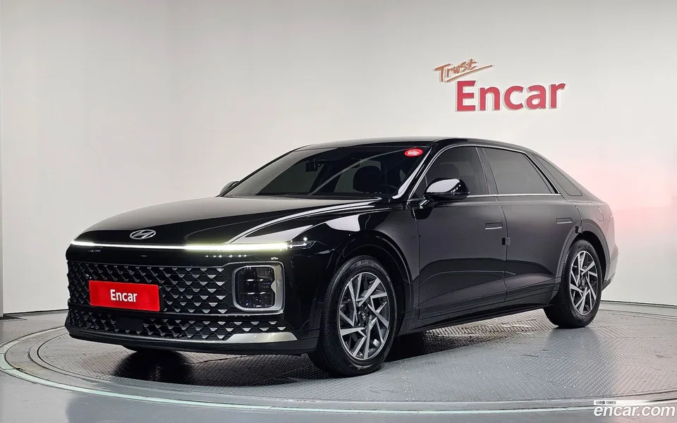 Hyundai Grandeur Hybrid 2023 — photo 1, buy with delivery to Moscow