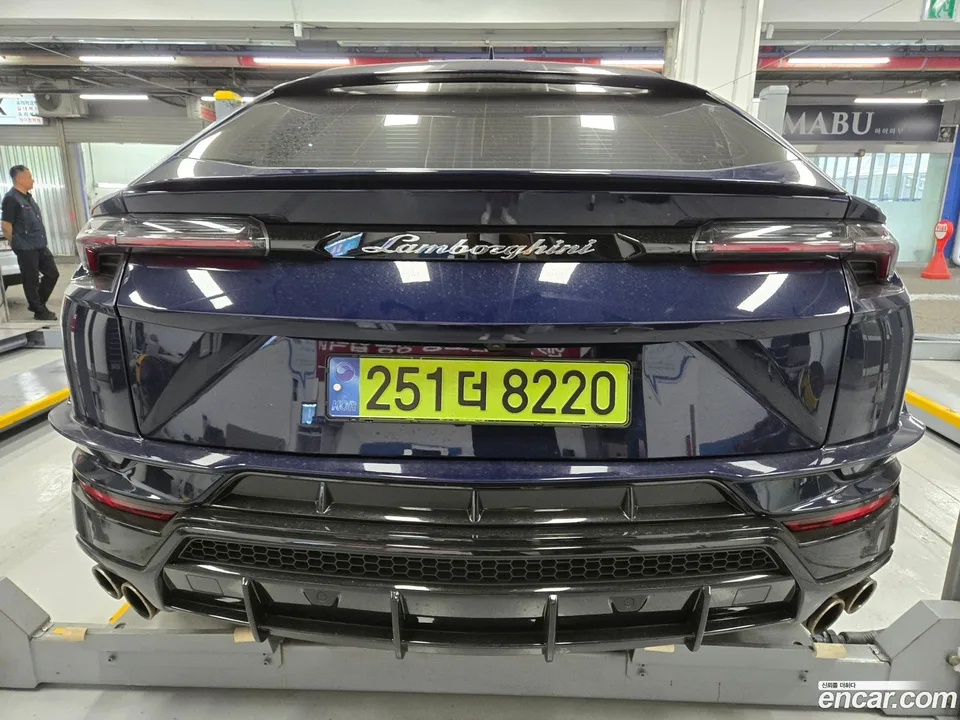 Lamborghini Urus 4.0 V8 S 2024 — миниатюра 3