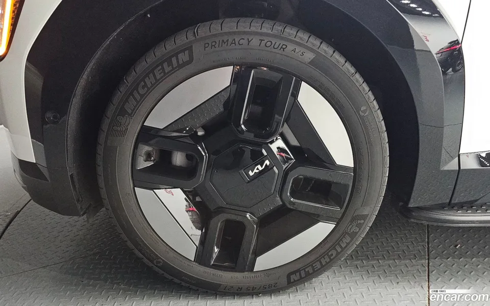 Kia EV9 4WD 2023 — thumbnail 5