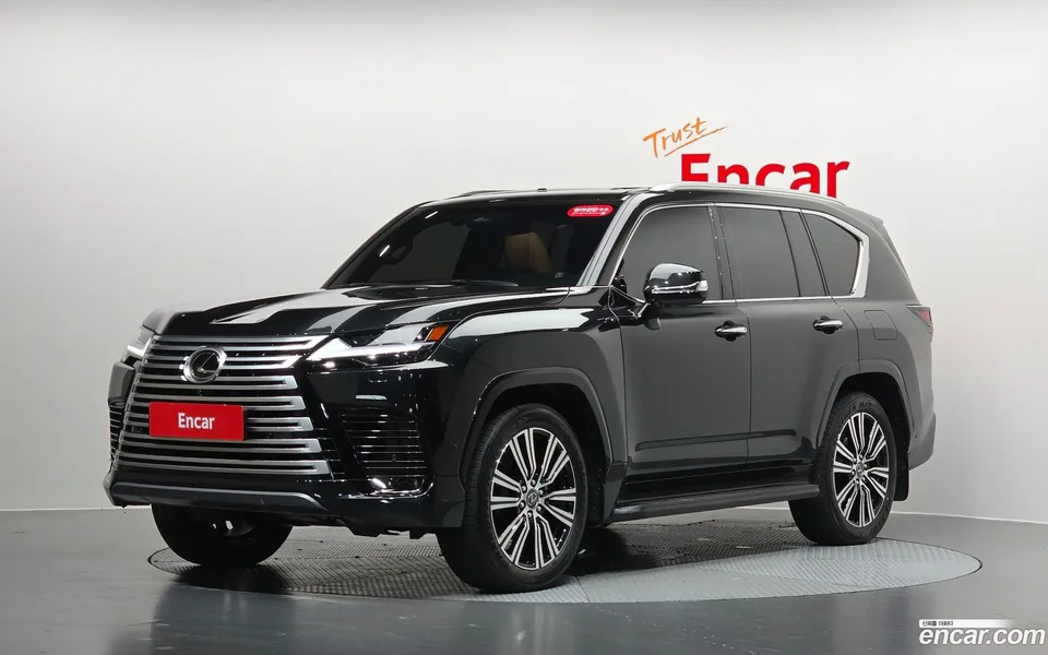 Lexus LX 700h 2025 — photo 1, buy with delivery to Moscow