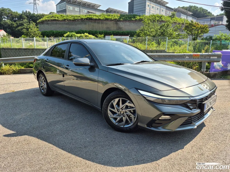 Hyundai Avante CN7 1.6 2025 — thumbnail 3