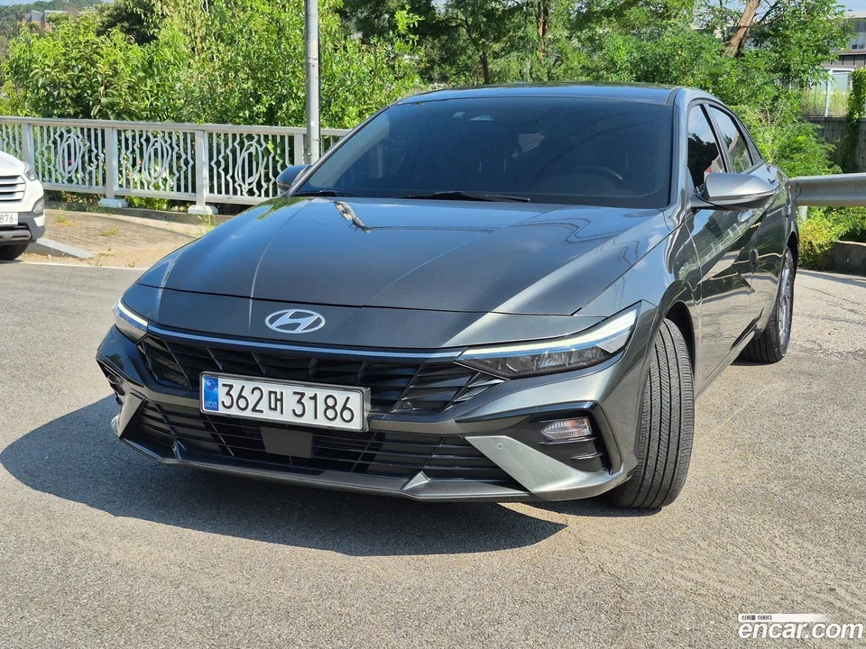 Hyundai Avante CN7 1.6 2025 — photo 1, buy with delivery to Moscow