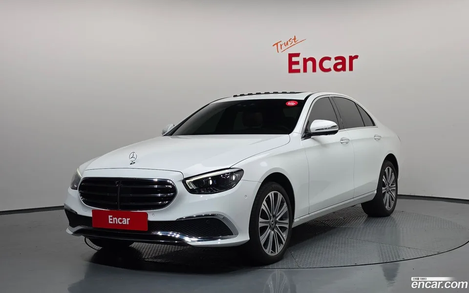 Mercedes-Benz E-Class 2023
