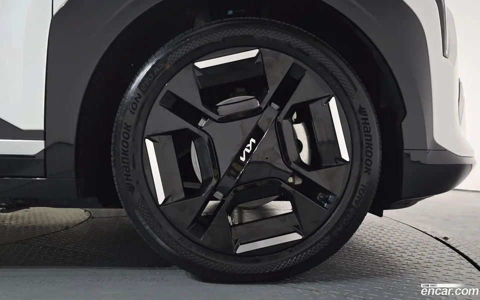 Kia EV3 2WD 2024 — thumbnail 2