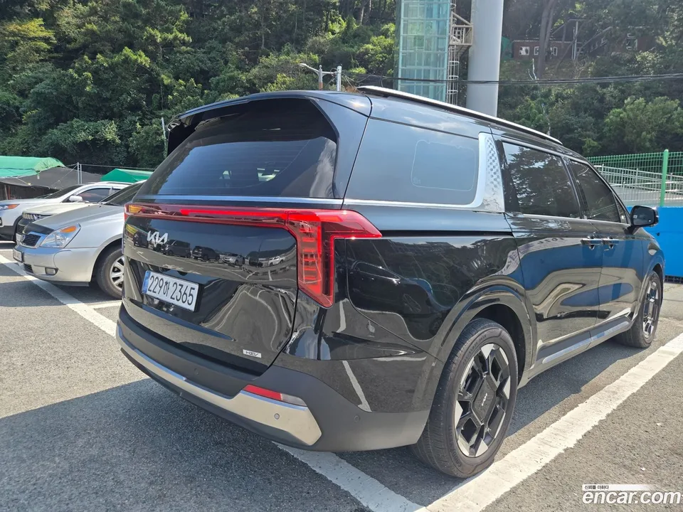 Kia Carnival HEV 7 2025 — thumbnail 2