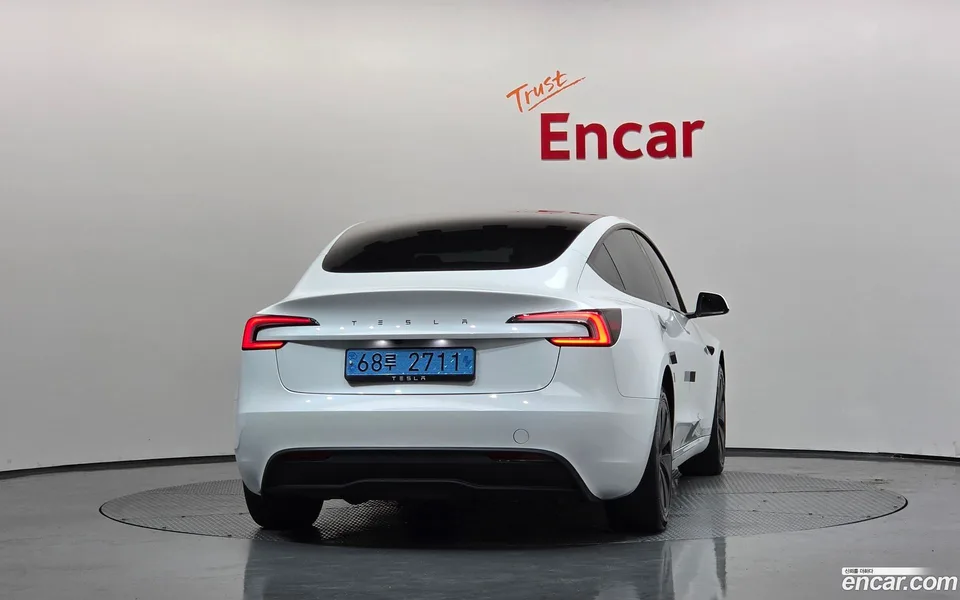 Tesla Model 3 RWD 2024 — thumbnail 4