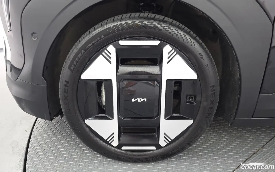 Kia EV3 2WD 2024 — thumbnail 2