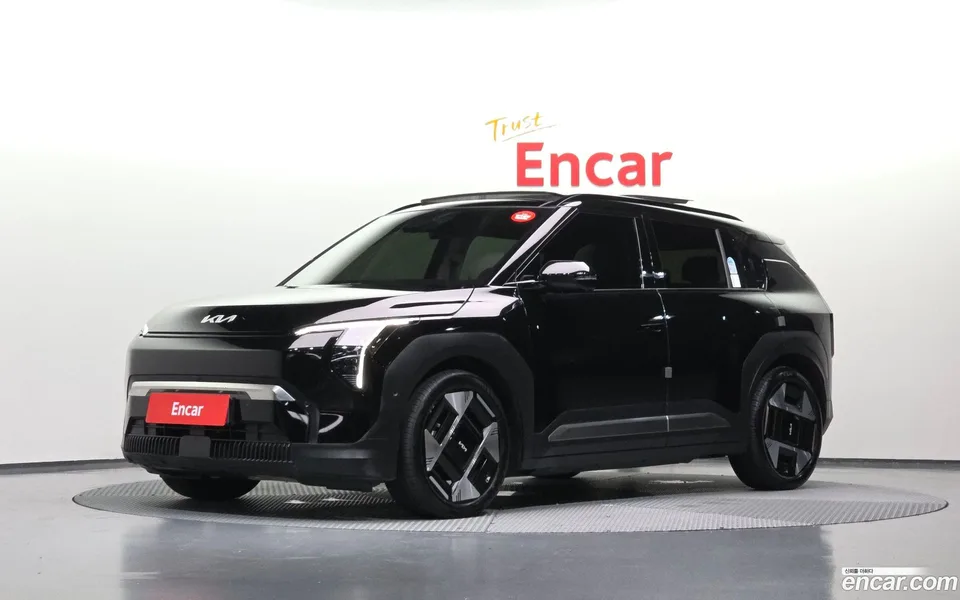 Kia EV3 2WD 2024 — photo 1, buy with delivery to Moscow