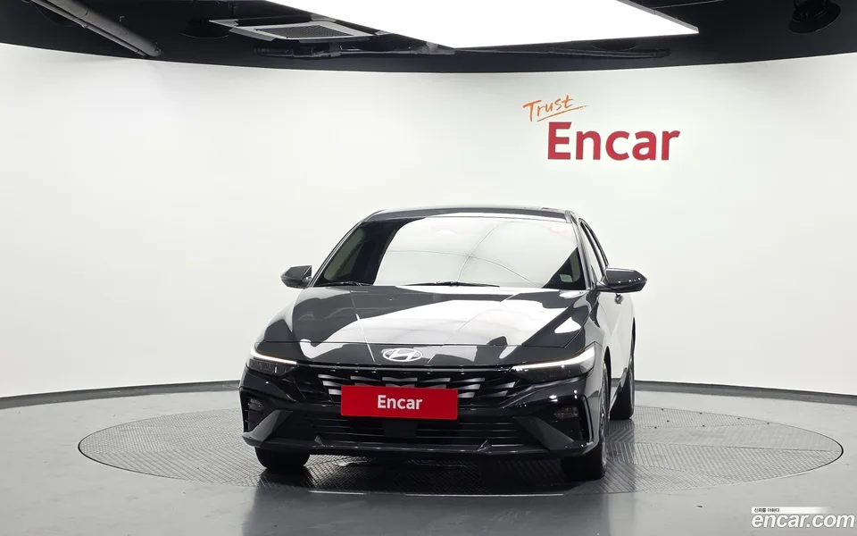 Hyundai Avante CN7 Hybrid 2024 — thumbnail 3