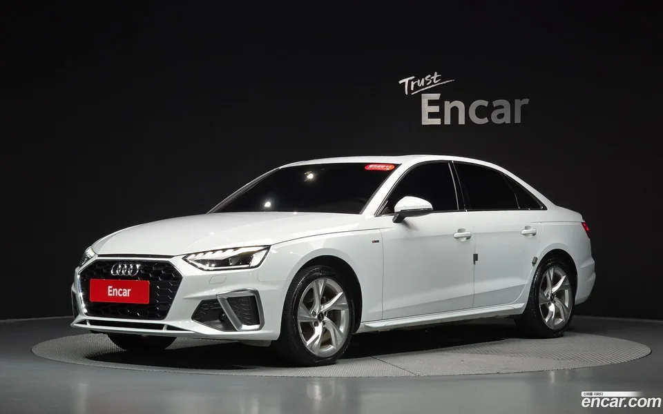 Audi A4 40 TFSI 2022 — photo 1, buy with delivery to Moscow