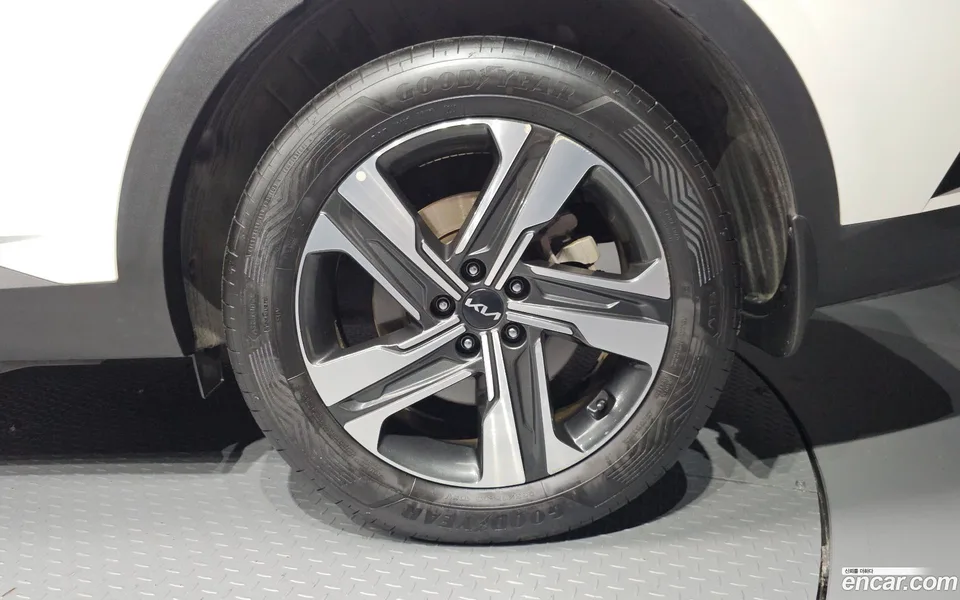 Kia Sorento HEV 1.6 2WD 2022 — thumbnail 2