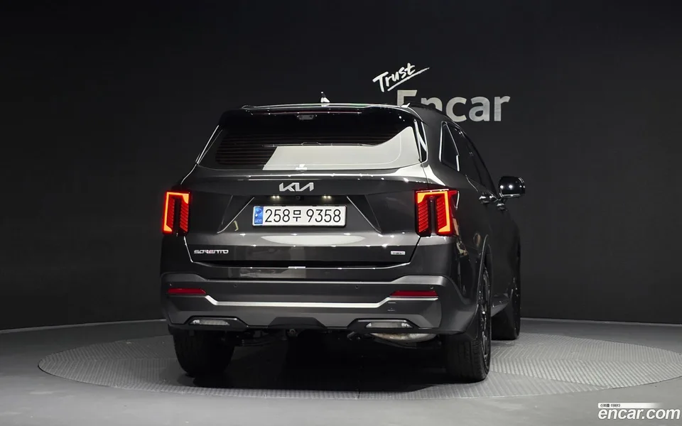 Kia Sorento HEV 1.6 4WD 2023 — thumbnail 4