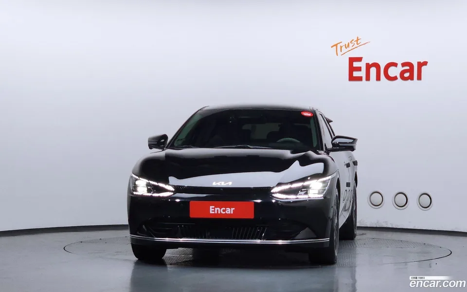 Kia EV6 2023 — thumbnail 3