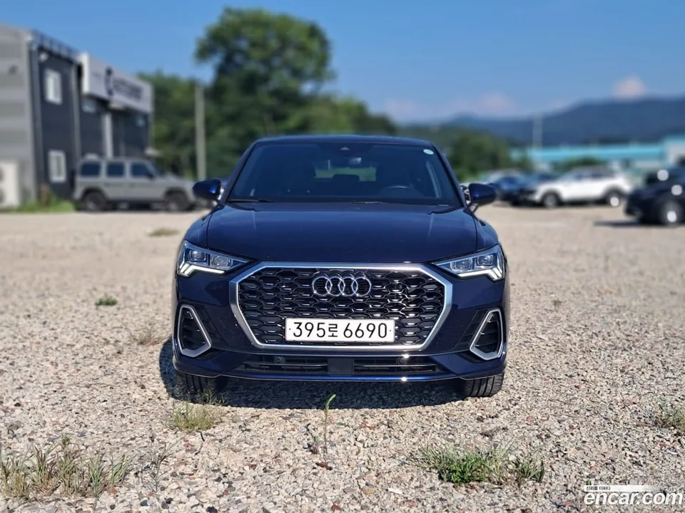 Audi Q3 35 TDI 2024 — photo 1, buy with delivery to Moscow