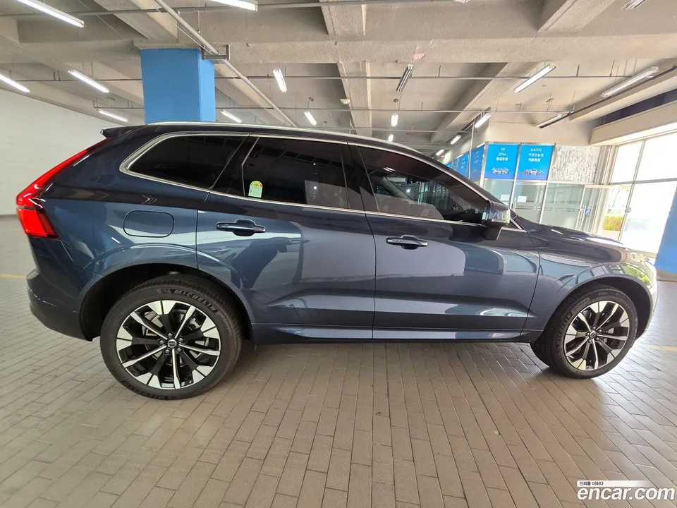 Volvo XC60 B5 2026 — thumbnail 2