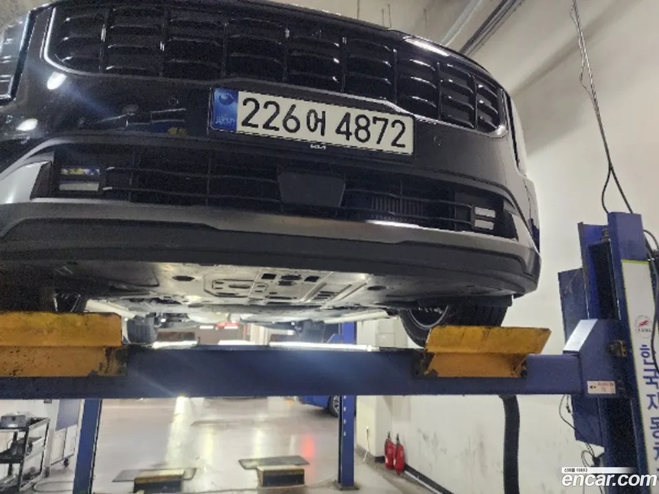 Kia Carnival 9 2024 — photo 1, buy with delivery to Moscow