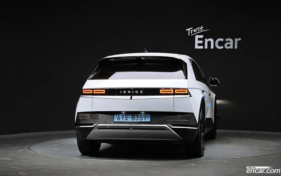 Hyundai Ioniq 5 2022 — thumbnail 4