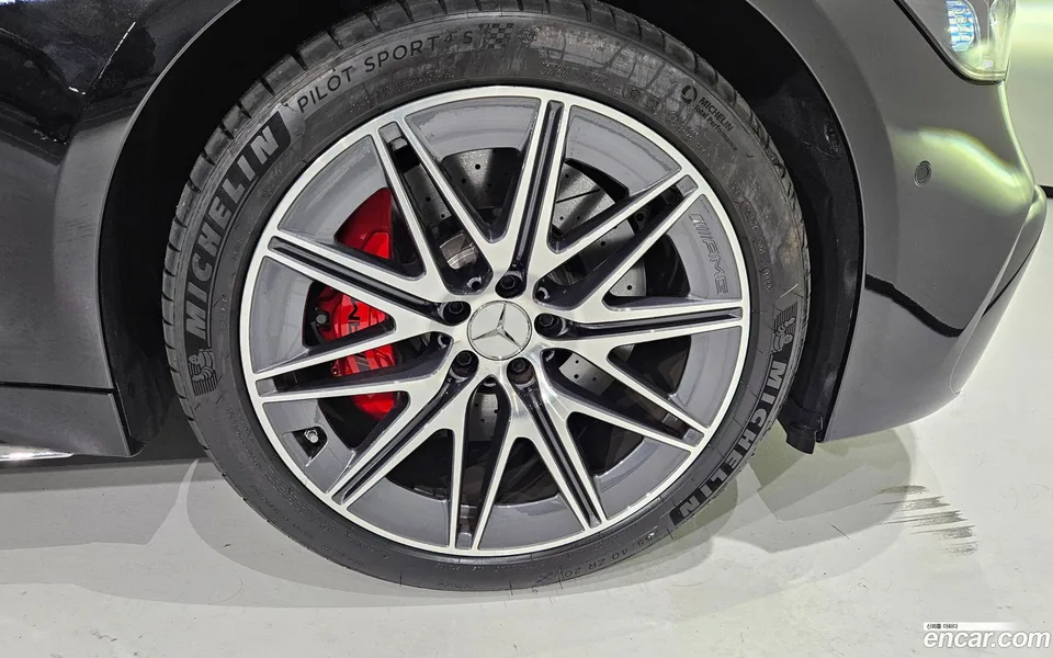 Mercedes-Benz AMG GT 4 43 4MATIC+ 2026 — thumbnail 2