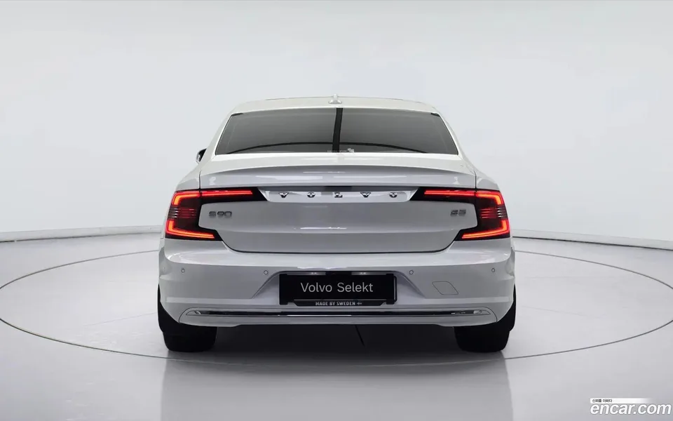 Volvo S90 B5 2022 — thumbnail 4