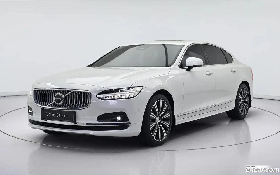 Volvo S90 B5 2022 — photo 1, buy with delivery to Moscow