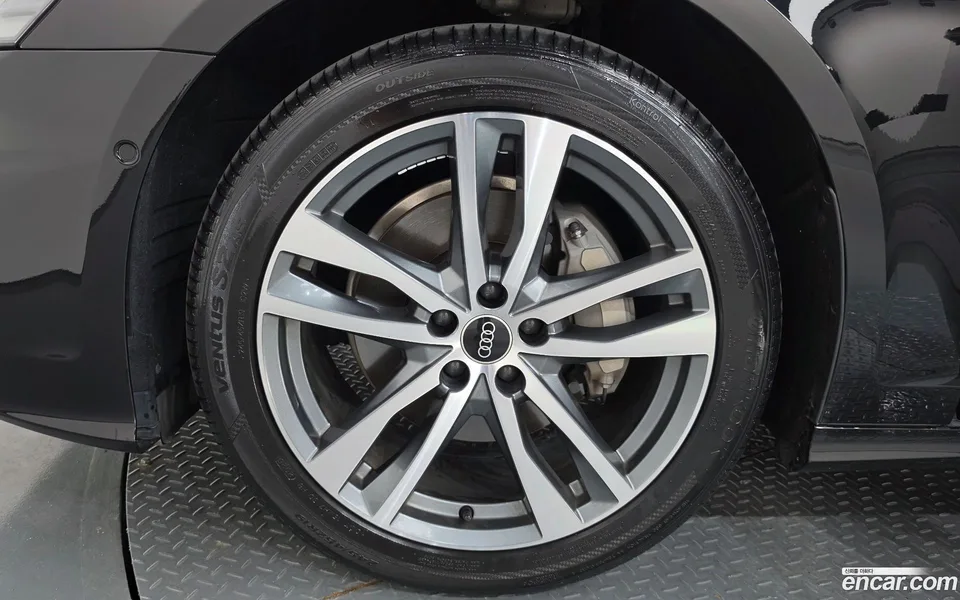 Audi A6 45 TFSI 2022 — thumbnail 2