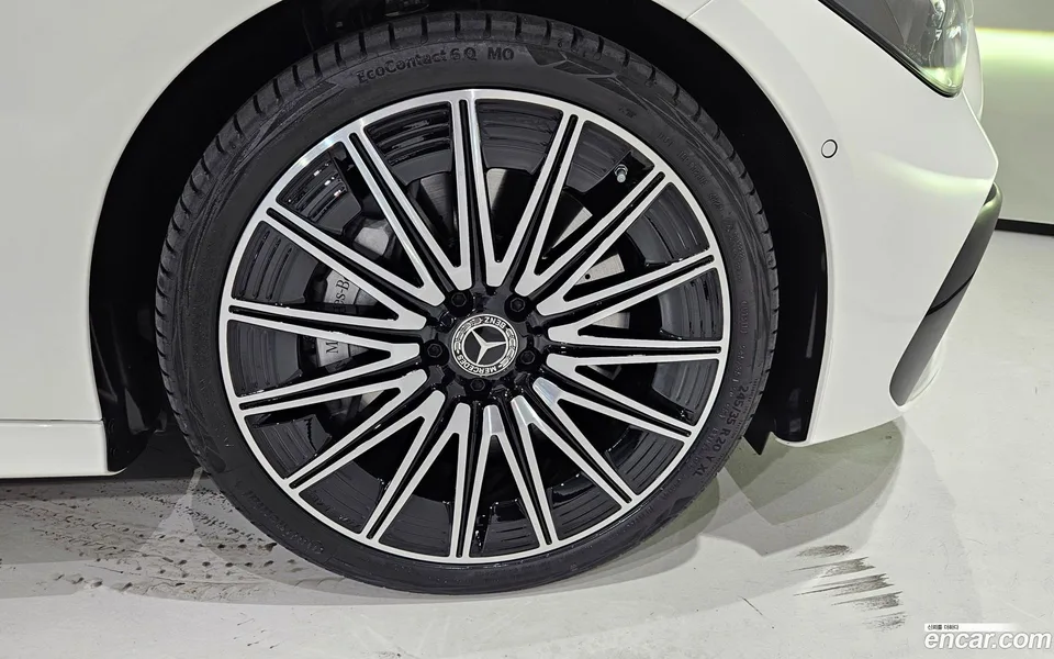 Mercedes-Benz CLE-Class CLE450 4MATIC 2025 — thumbnail 2