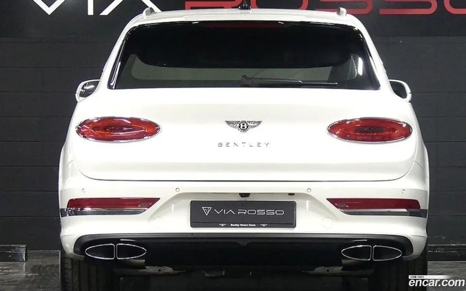 Bentley Bentayga 4.0 V8 2022 — thumbnail 4