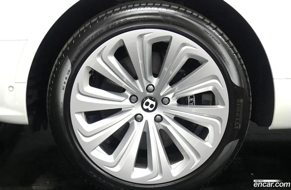 Bentley Bentayga 4.0 V8 2022 — thumbnail 5