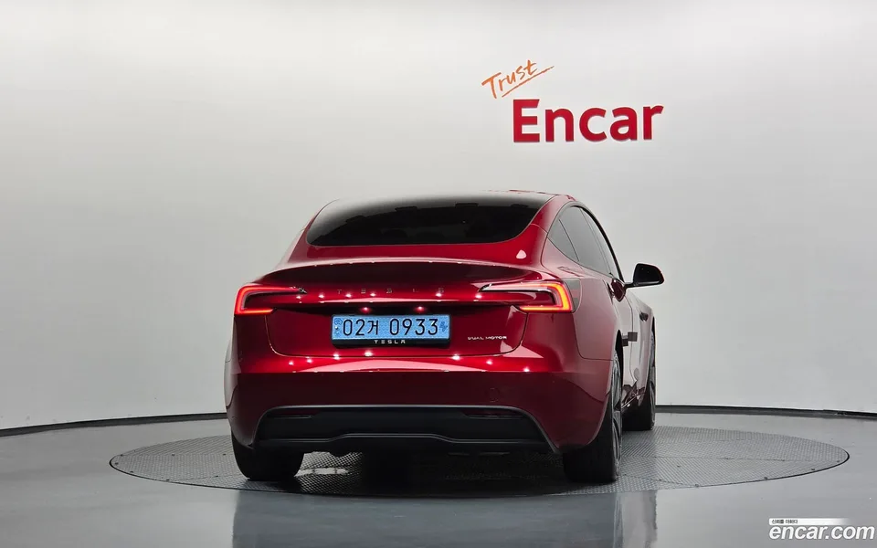 Tesla Model 3 AWD 2024 — thumbnail 4