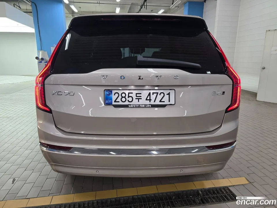 Volvo XC90 B6 2026 — thumbnail 3