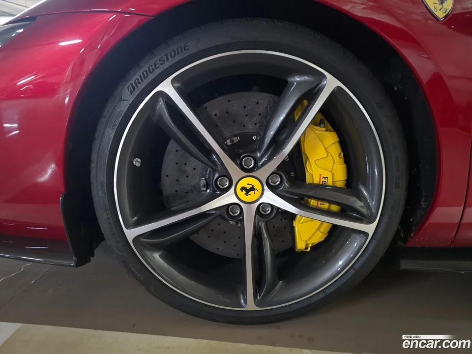 Ferrari 296 GTB 3.0 V6 2023 — thumbnail 4