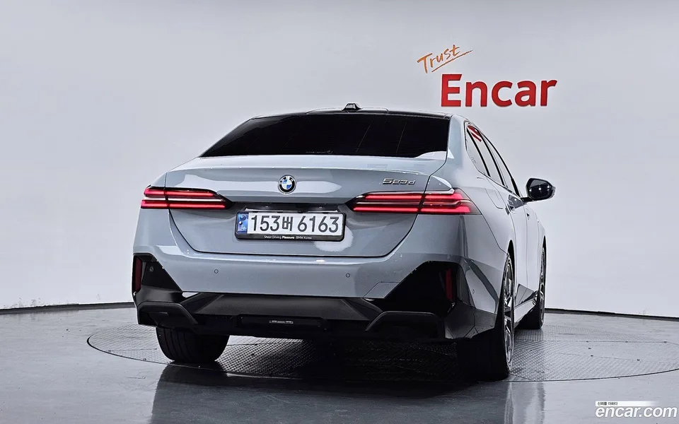 BMW 5 Series 523d M 2024 — thumbnail 4