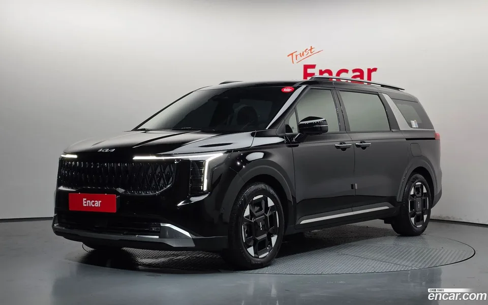 Kia Carnival 9 2025 — photo 1, buy with delivery to Moscow