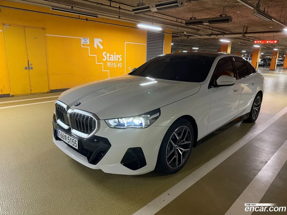 BMW 5 Series 520i M 2026 — thumbnail 5
