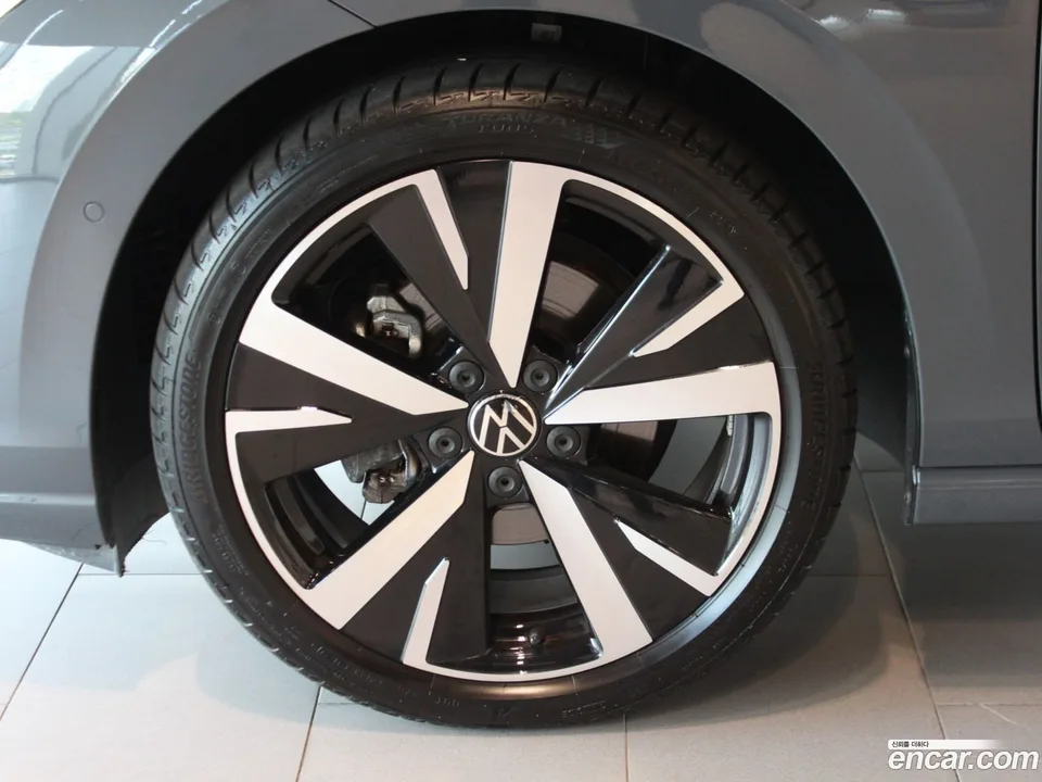 Volkswagen Golf 2.0 TDI 2025 — thumbnail 5