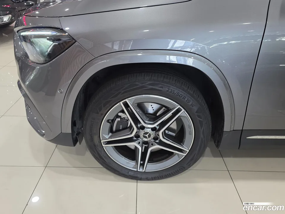 Mercedes-Benz GLA-Class GLA250 4MATIC 2025 — thumbnail 2