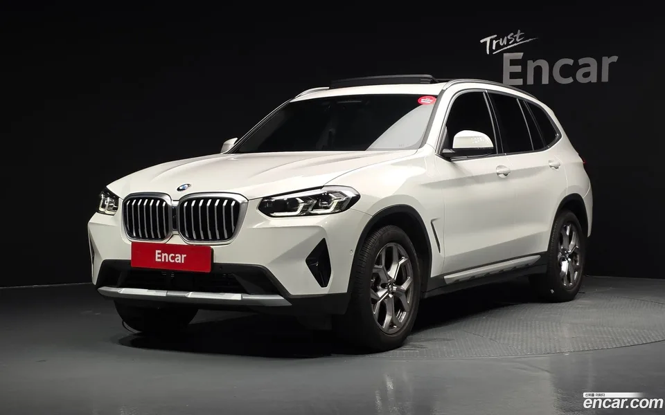 BMW X3 xDrive 20i 2023 — photo 1, buy with delivery to Moscow