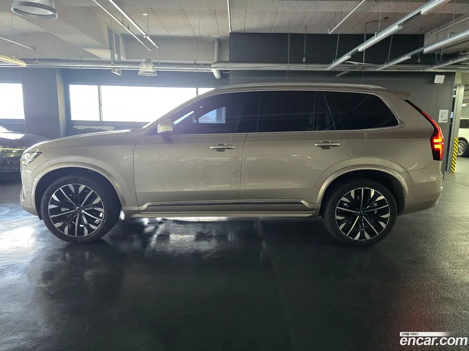 Volvo XC90 B6 2026 — thumbnail 2