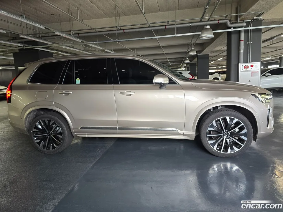 Volvo XC90 B6 2026 — thumbnail 4