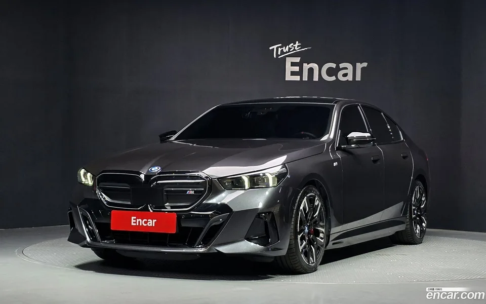 BMW i5 M60 xDrive 2023 — photo 1, buy with delivery to Moscow