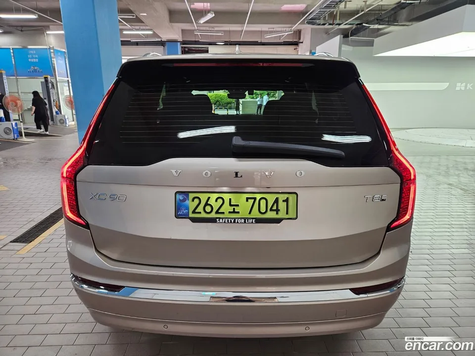 Volvo XC90 T8 2026 — thumbnail 4