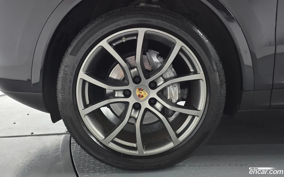 Porsche Cayenne 3.0 2022 — thumbnail 2