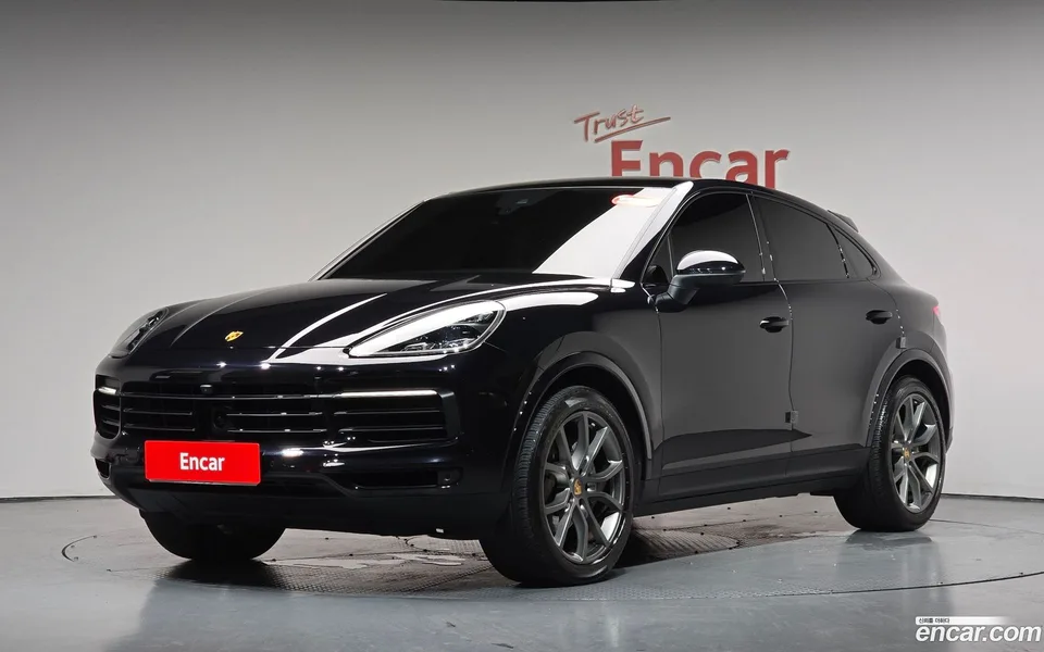 Porsche Cayenne 3.0 2022 — photo 1, buy with delivery to Moscow