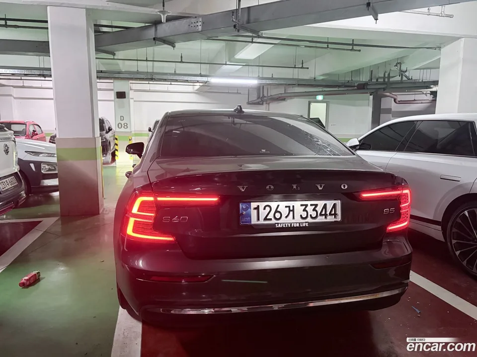 Volvo S60 B5 2025 — thumbnail 4